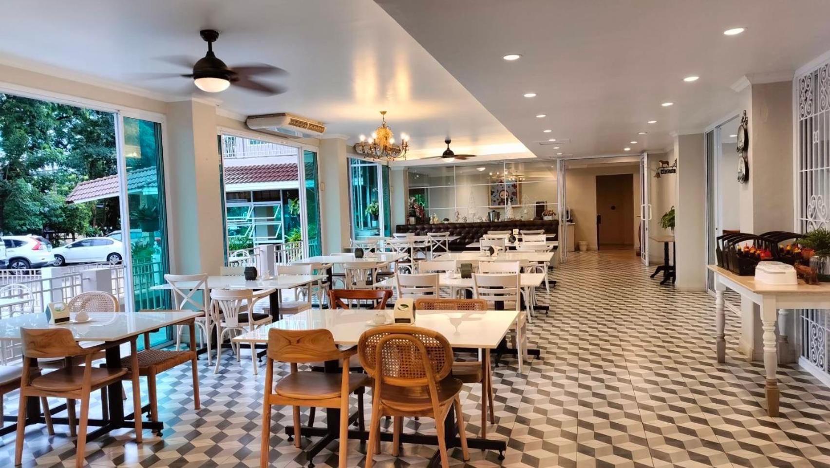 Rattana View Hotel Phitsanulok Eksteriør billede
